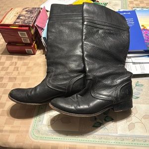 These Frye boots are in great condition.  Frye is known for quality.